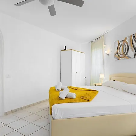 Colina Smart Hi-end Services Media Streaming Costa Adeje (Tenerife)